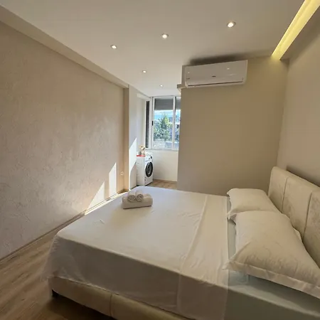 Prayla Luxury 21 公寓 *