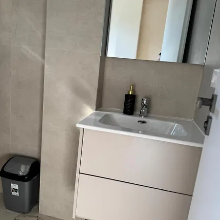 Prayla Luxury 21 Tirana